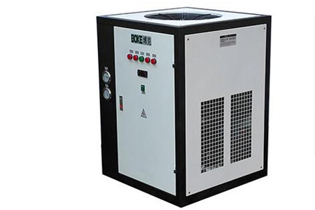 買風冷箱式冷水機時遇到低報價應該怎么辦？