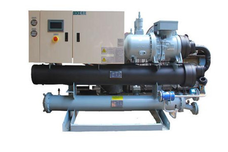 為什么水冷螺桿式冷水機組中會有污垢沉積？